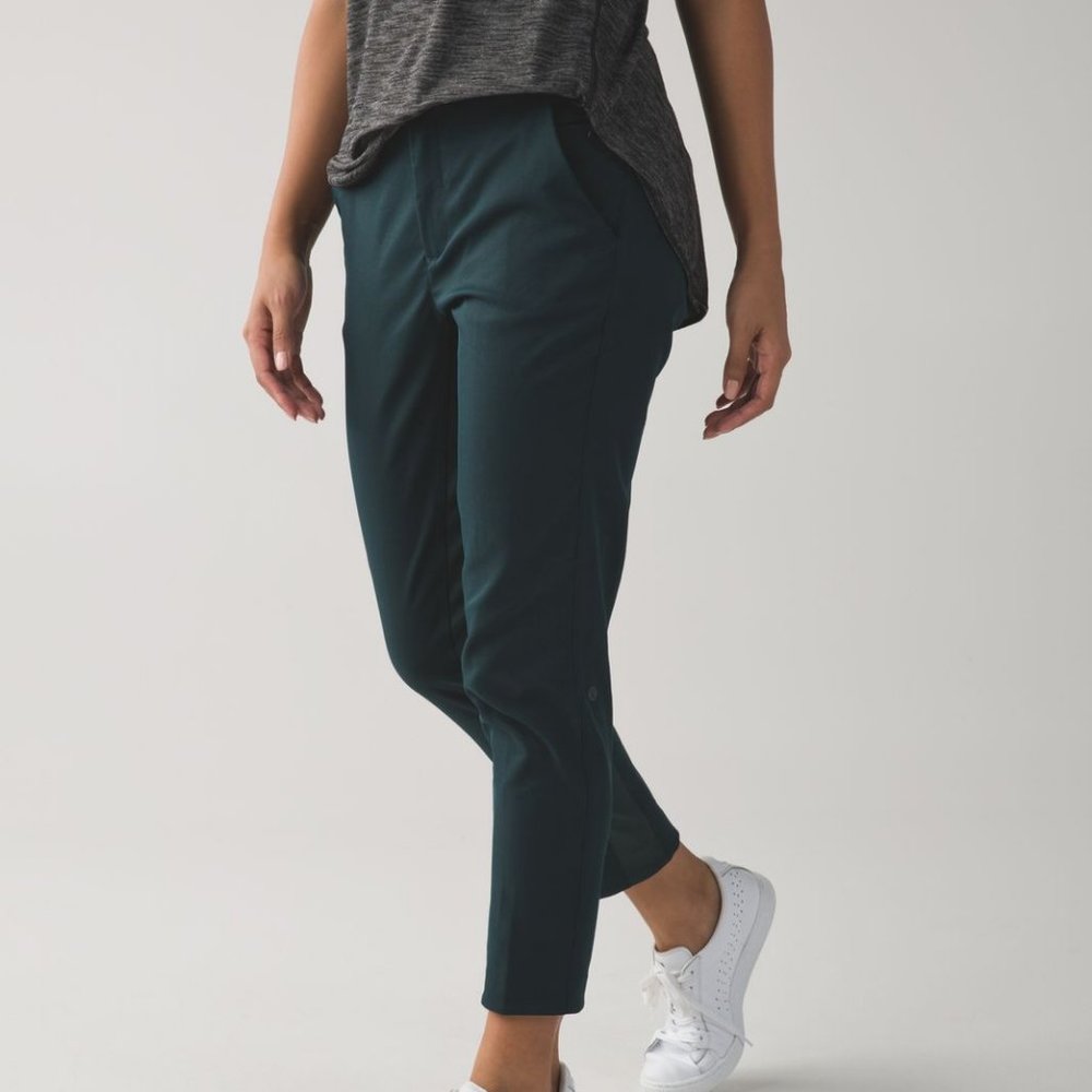 Lululemon City Trek Trouser *EUC* (4)